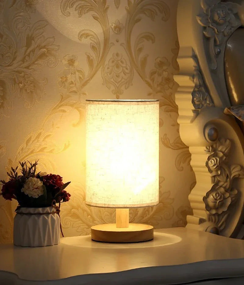 Lampe de bureau LED abat-jour en tissu et pied en bois, 3 teintes