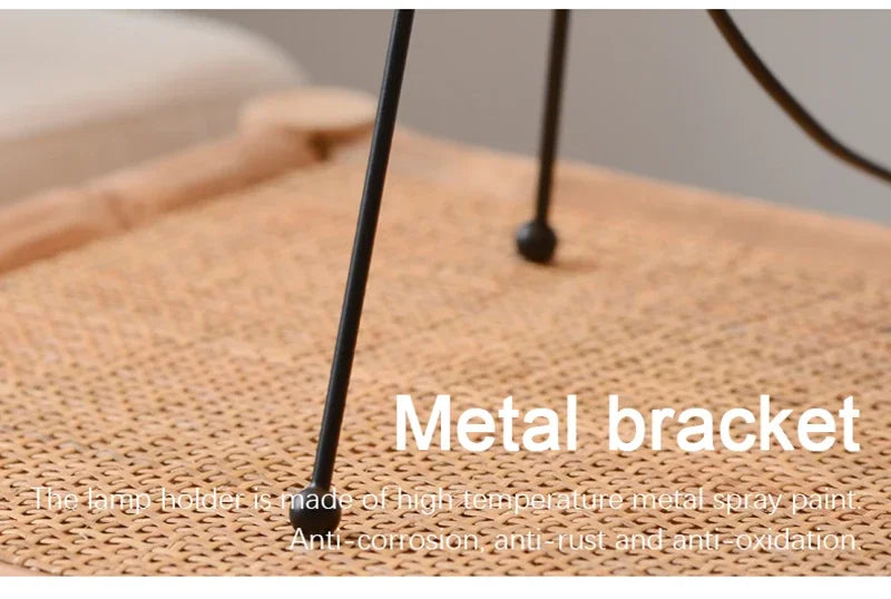 Lampe de bureau LED en papier de riz sur trépied en métal