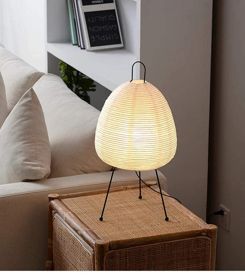 Lampe de bureau LED en papier de riz sur trépied en métal