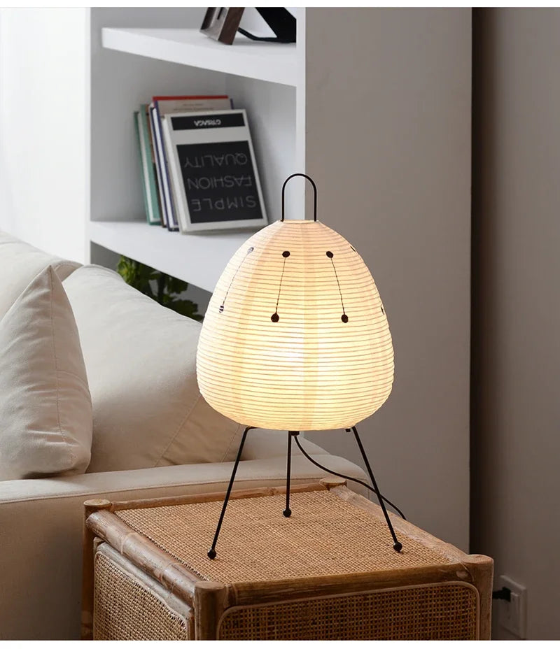 Lampe de bureau LED en papier de riz sur trépied en métal